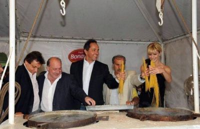 Scioli anunci� reconversi�n productiva de la flota pesquera marplatense