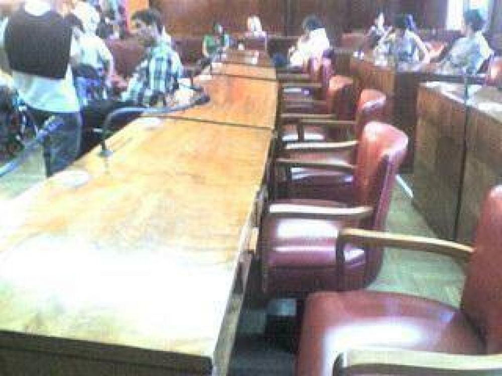 C�digo de Publicidad: por quinta vez no pudo sesionar una comisi�n