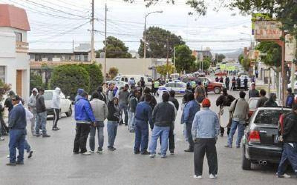 Todav�a no hay detenidos por la pelea a tiros entre facciones de la construcci�n
