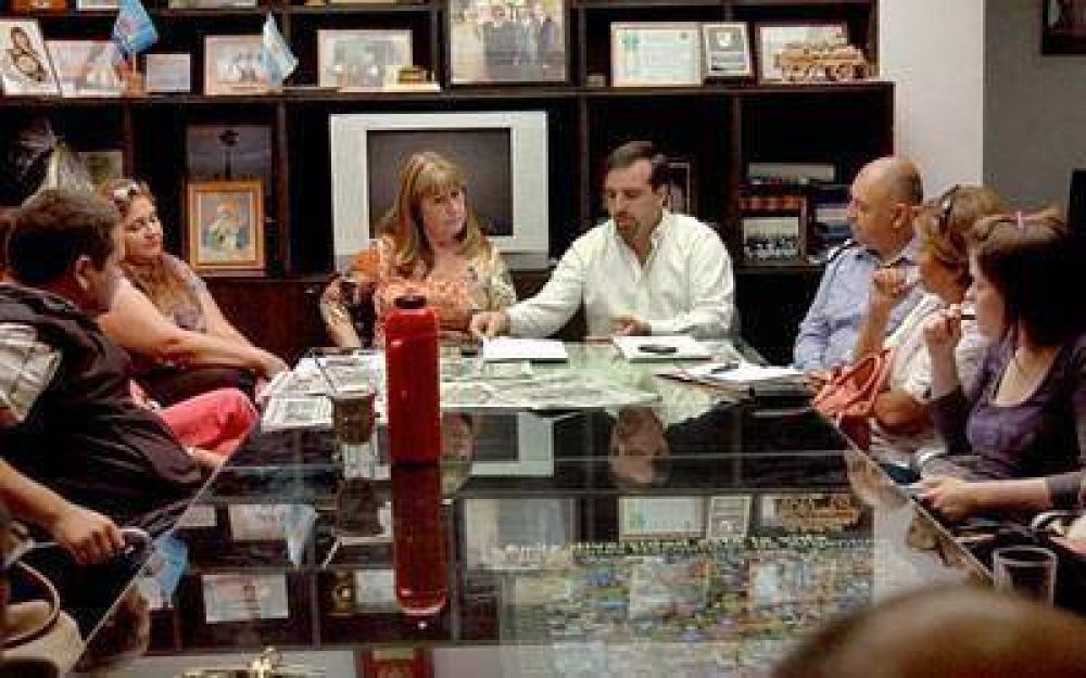 Municipio de Caleta convoc� a Polic�a y Justicia por la violencia en los barrios