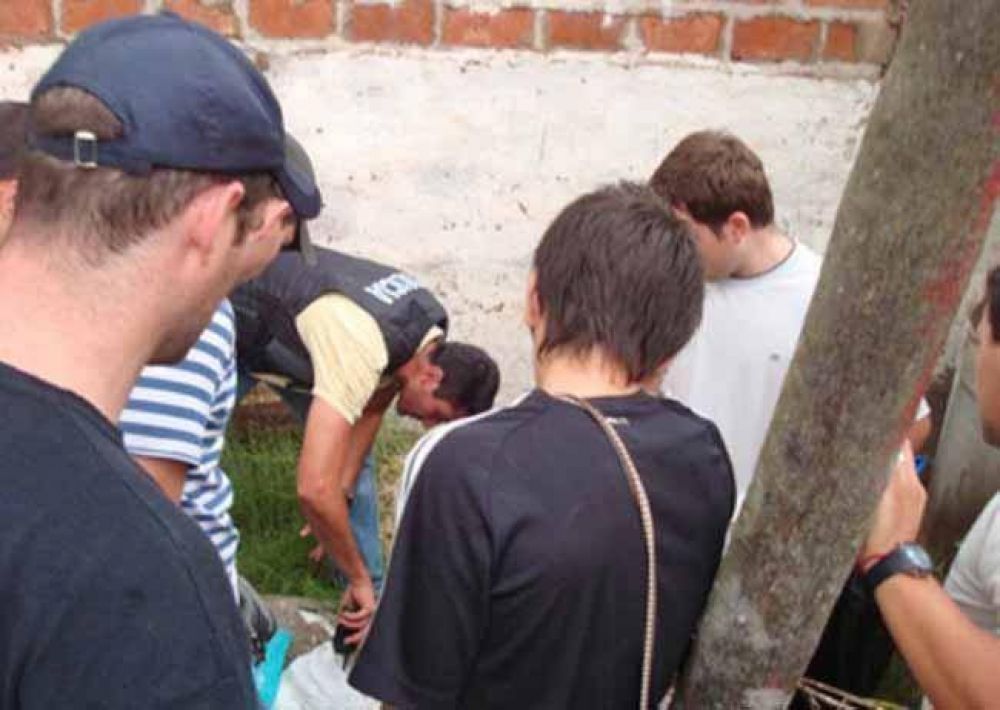Siguen los golpes a la droga: una mujer fue detenida con coca�na y marihuana en Santa Rosa