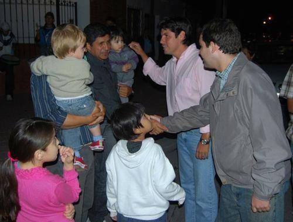 Internas del PJ Gonzalo Quilodran intensifica su campa�a en los barrios