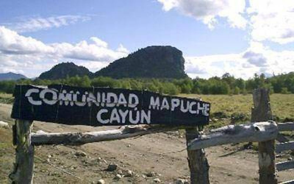 Restituyeron a la comunidad Cay�n las tierras donde vive desde 1920