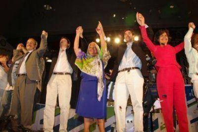 Carri� convoc� a construir una verdadera sociedad de clase media en el lanzamiento de su candidatura en Mar del Plata