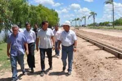 Massa recorri� las obras en ejecuci�n por distintas localidades
