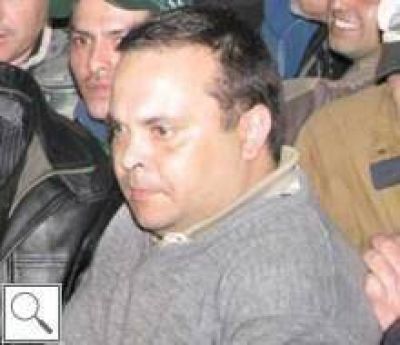 Gabriel Ziegler distribuy� un comunicado cr�tico contra Azil