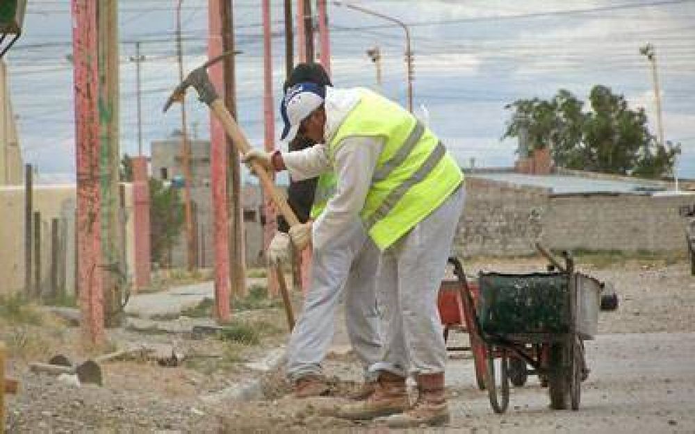 Comenz� la campa�a de limpieza de espacios p�blicos en Truncado