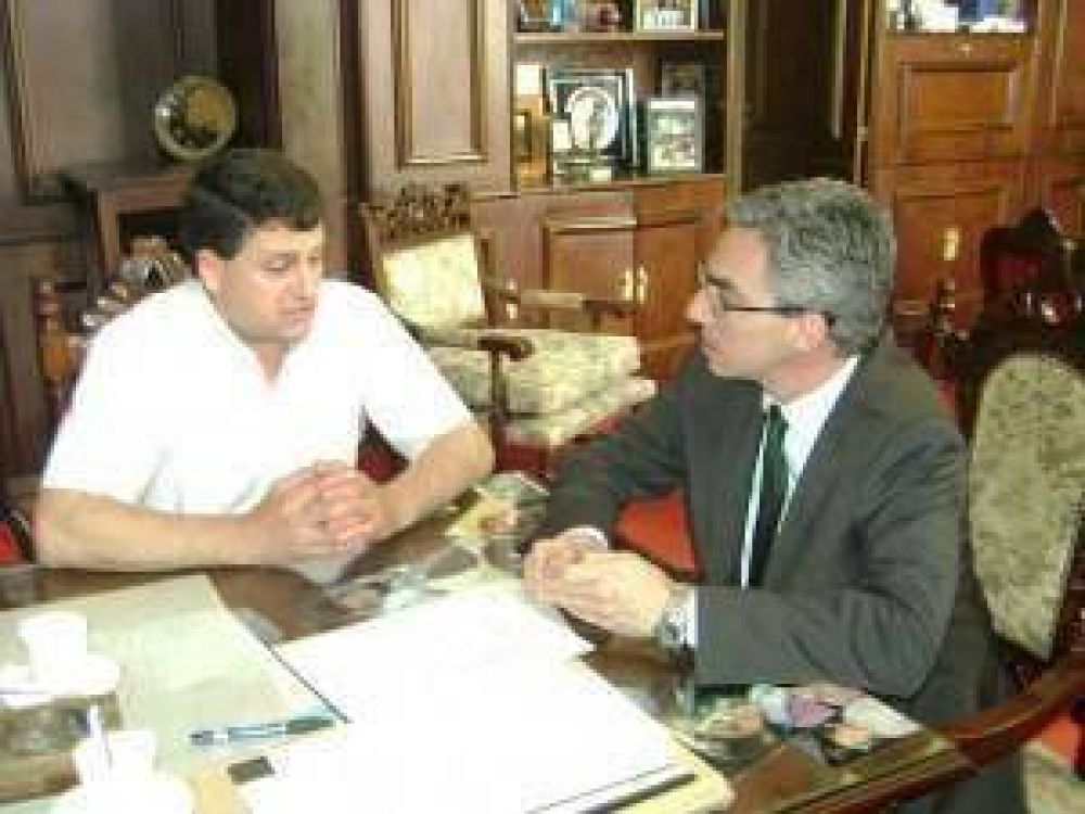 Rossetti acord� con Meoni el aumento salarial