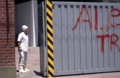 El frigor�fico Efasa reabri� sus puertas en Azul