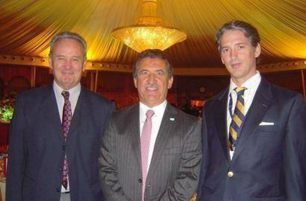 Urribarri destac� que en Kuwait muestran inter�s en la producci�n av�cola entrerriana 