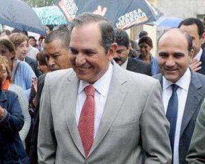 "La mejor campa�a es seguir trabajando"