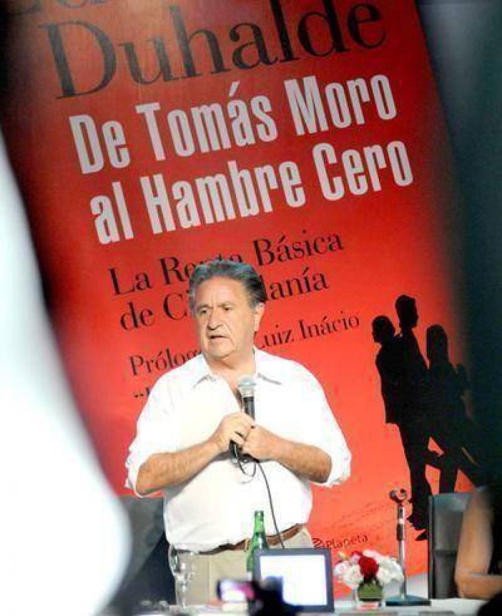 "Me echan la culpa de todo porque est�n en estado de p�nico", asegur� Duhalde