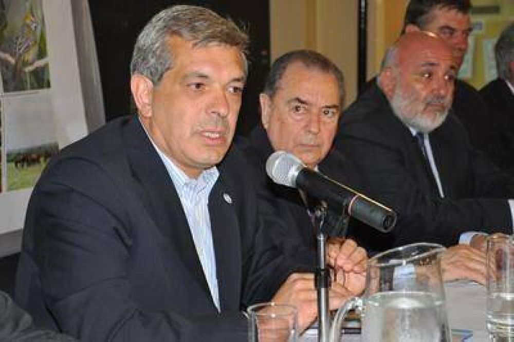 En medio del lock out, llega a La Pampa el ministro Juli�n Dom�nguez