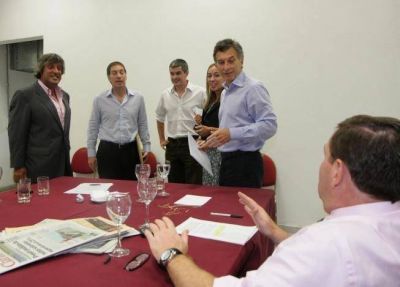 Macri mud� el gobierno porte�o al Parque Indoamericano