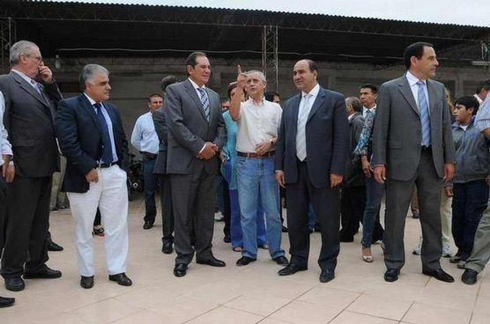 $82 millones para prevenir inundaciones en Tucum�n