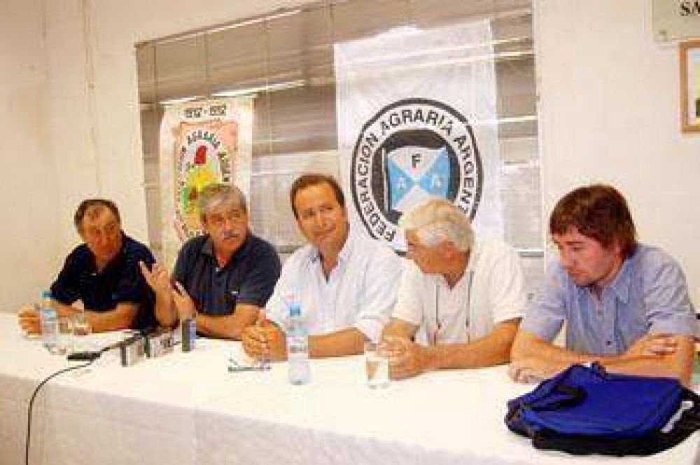 Eduardo Buzzi: �El objetivo de reinstalar el problema del trigo en la agenda p�blica se est� cumpliendo�