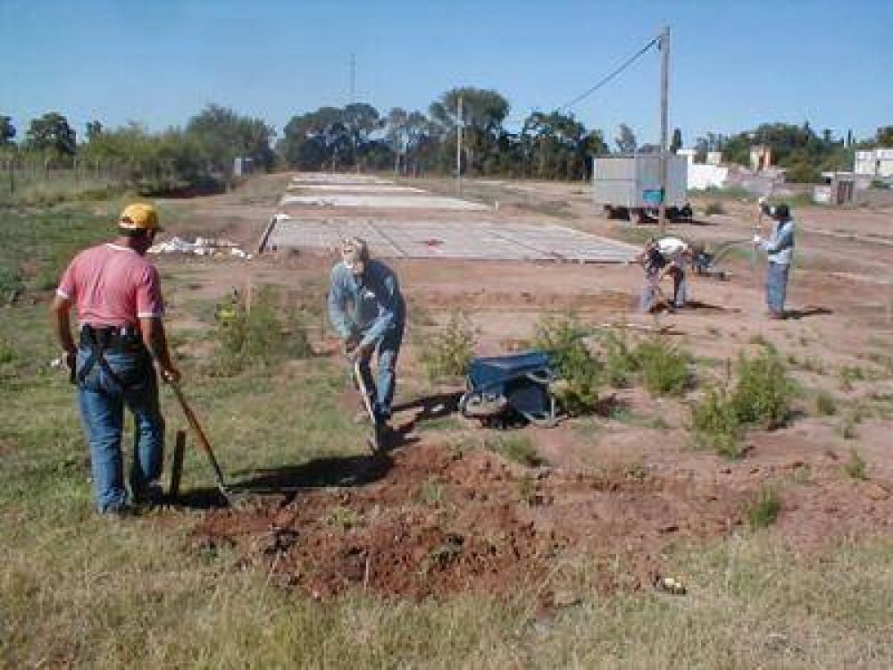 24 casas de Clyfer: Se avanza en la preparaci�n de plateas