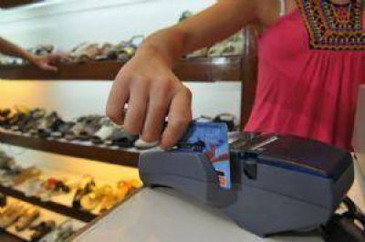 Cuatro de cada diez comercios no hacen cobros electr�nicos
