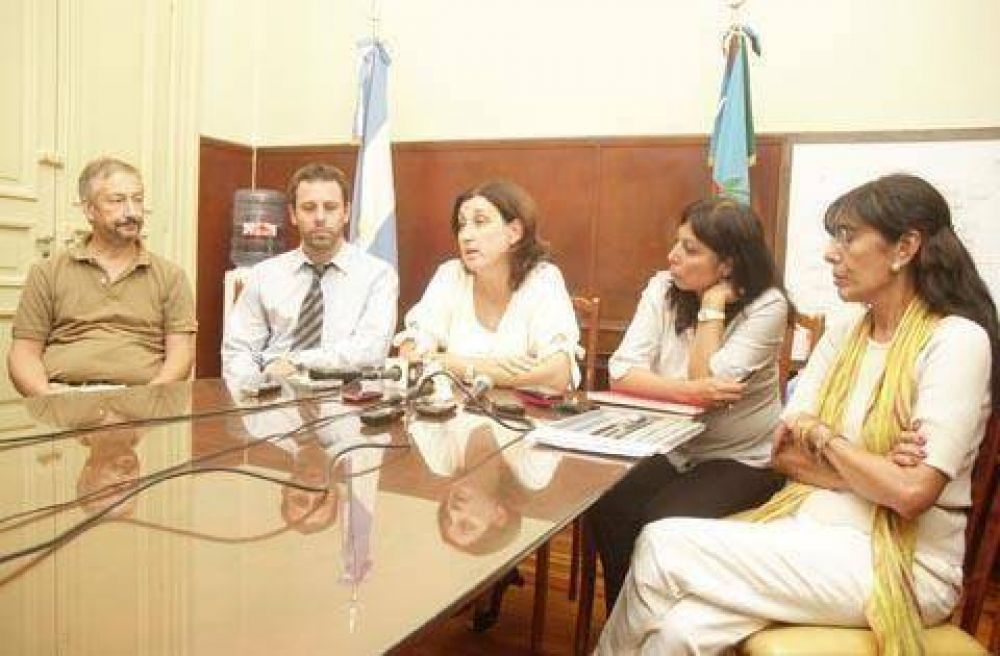 ANTE LA PROBLEM�TICA GENERADA POR CURTARSA Rosso anunci� la realizaci�n de un estudio epidemiol�gico en J�uregui