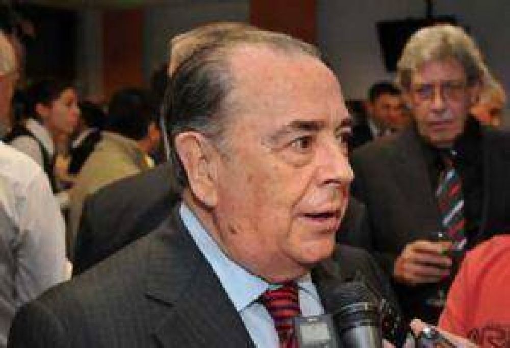 El gobernador pampeano ahora quiere una reuni�n