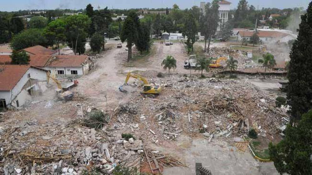 Cada vez m�s pol�micas con el traslado