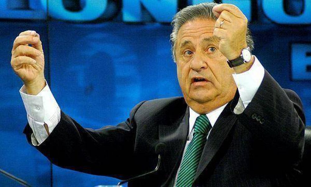  Dura r�plica de Duhalde a Sol�: "Hay imb�ciles que creen que el orden es de derecha"