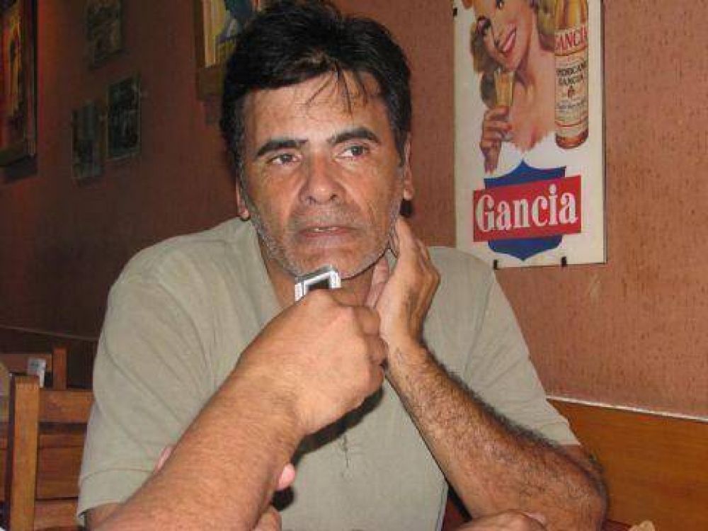 Ex trabajadores de YPF Ram�n Mercado �Landeiro sigue haciendo lo que tiene que hacer para desunir�