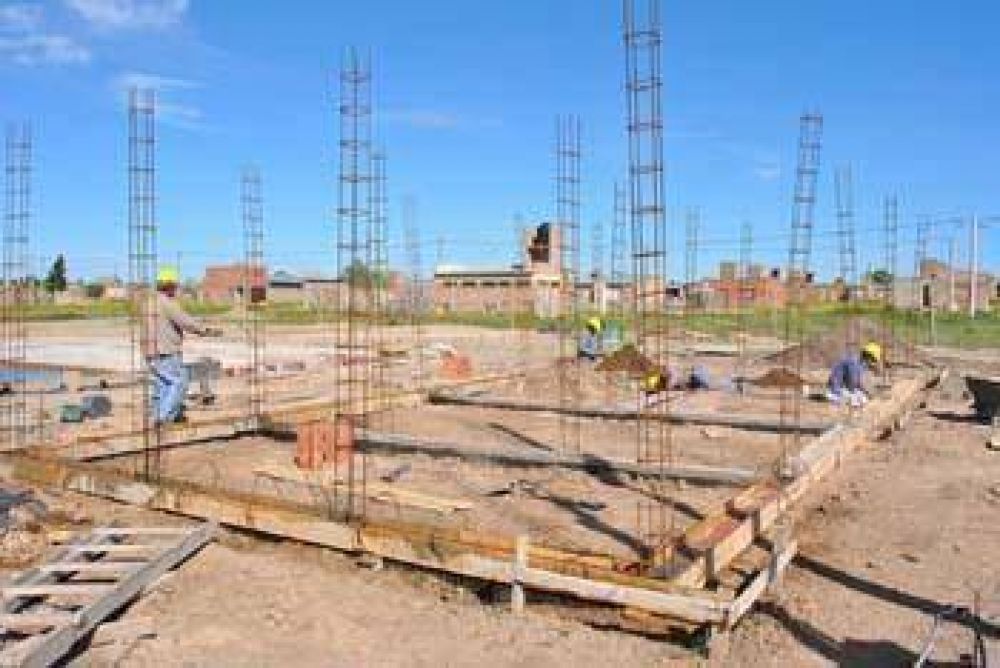 Avanza la construcci�n del Play�n Deportivo en Villa Rita 