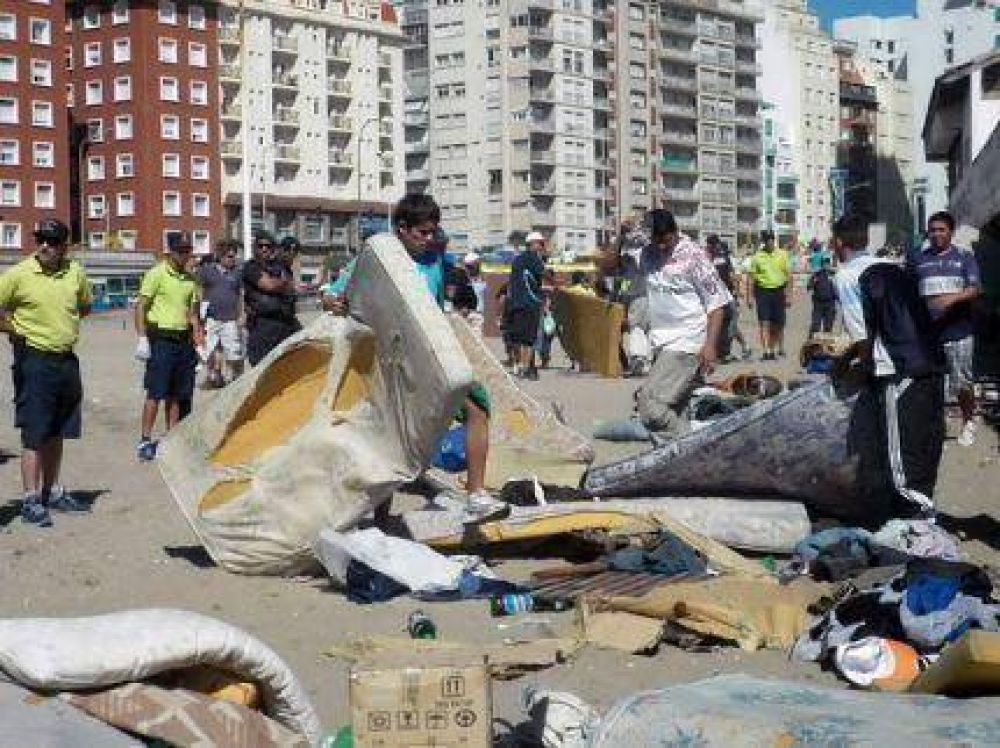 Detectaron a 40 personas que pernoctaban bajo el muelle del Club de Pesca