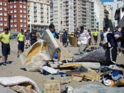 Detectaron a 40 personas que pernoctaban bajo el muelle del Club de Pesca