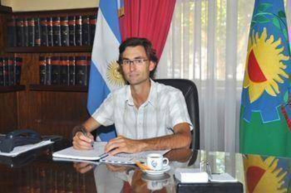 Y firme, Carlitos, firme
