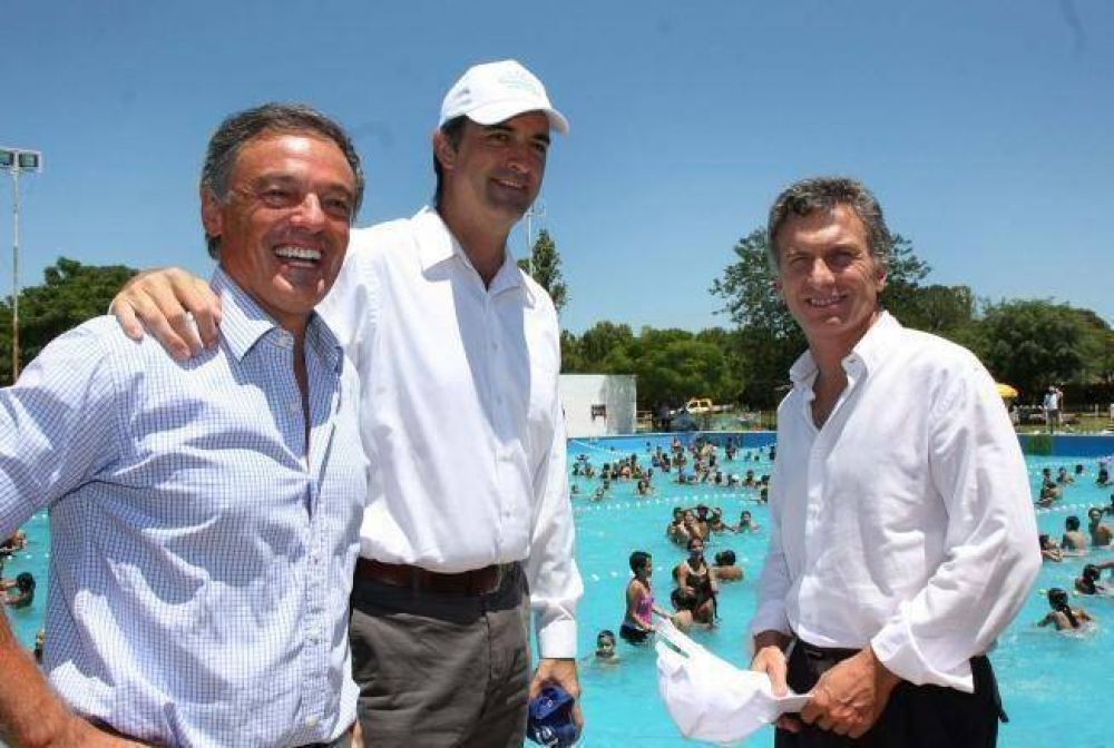 Macri, en recorrido de piletas