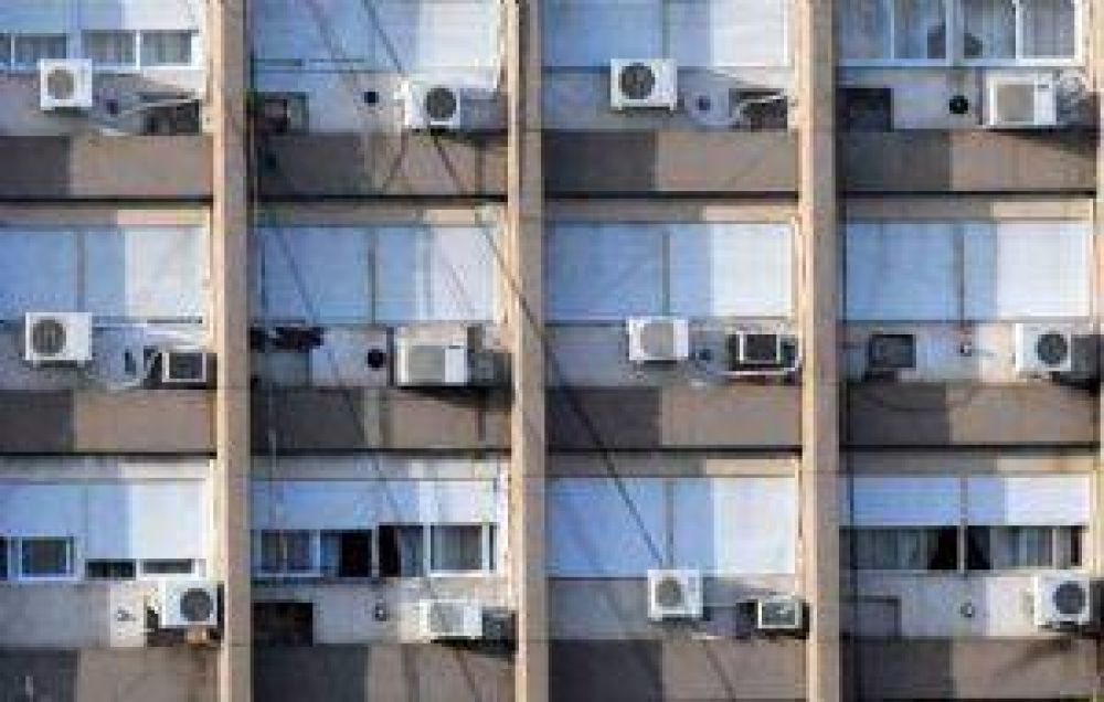 En la provincia, consumo el�ctrico al l�mite por el calor