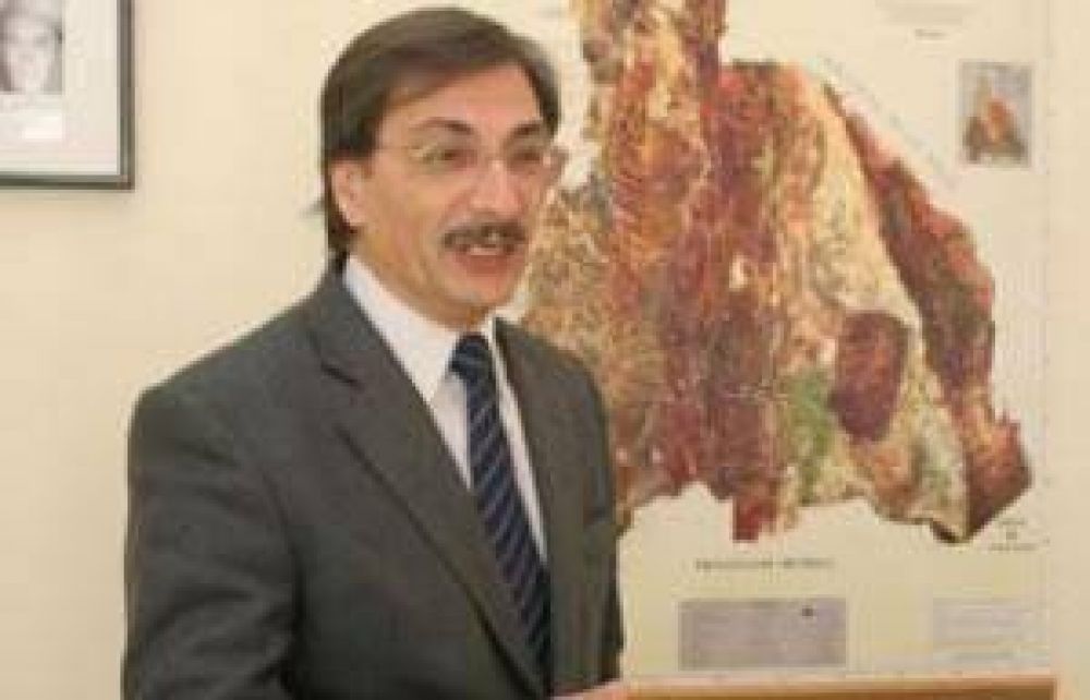 Re reelecci�n: �La obligaci�n de Gioja es consolidar este proyecto� 