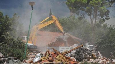 Se podr� demoler s�lo en d�as h�biles