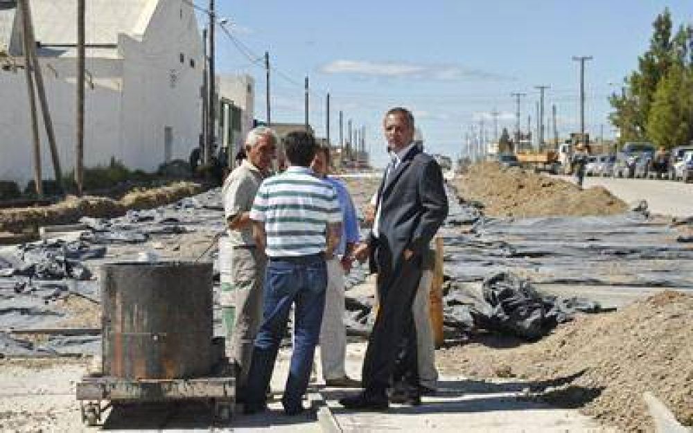 La pavimentaci�n del Industrial ya tiene el 30% de avance
