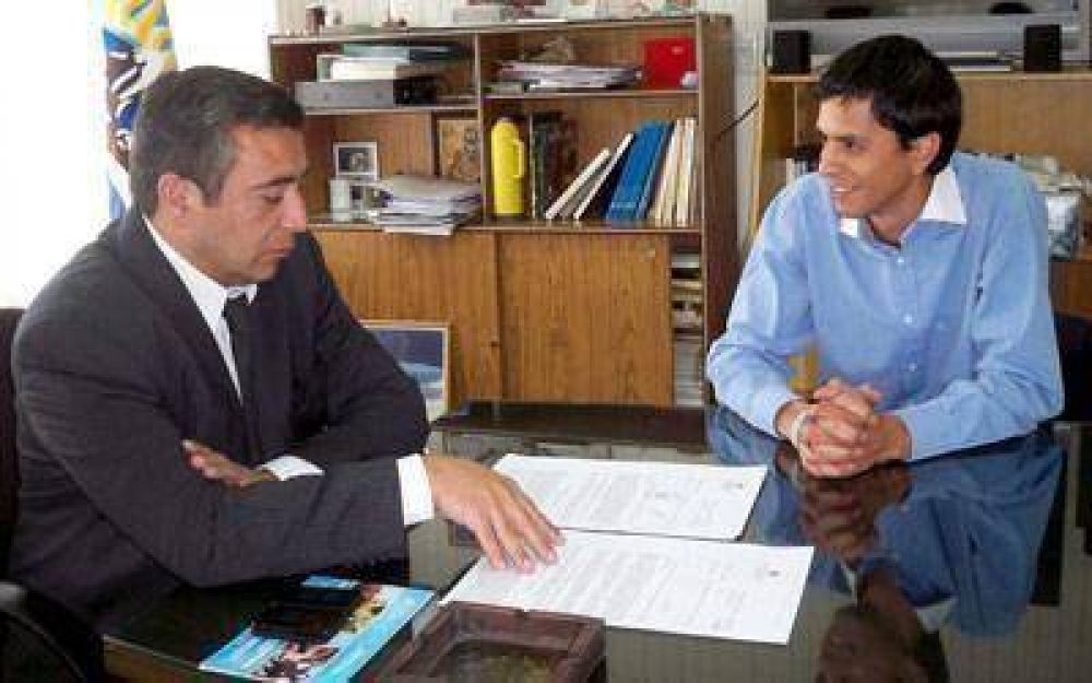 Analizan mecanismos para implementar Televisi�n Digital Abierta en Santa Cruz