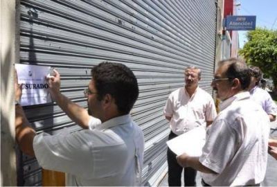 Ante irregularidades en la conservaci�n de los alimentos  El Municipio clausur� preventivamente la sucursal local de la cadena supermercadista COTO