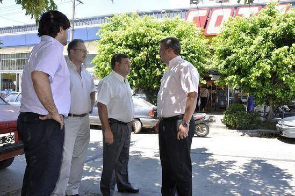  El municipio clausur� preventivamente la sucursal local de la cadena supermercadista Coto Ante irregularidades en la conservaci�n de los alimentos