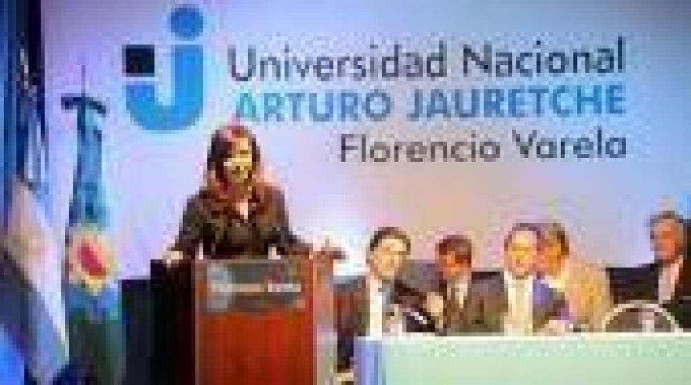 Florencio Varela Cristina present� la nueva sede de la Universidad Arturo Jauretche