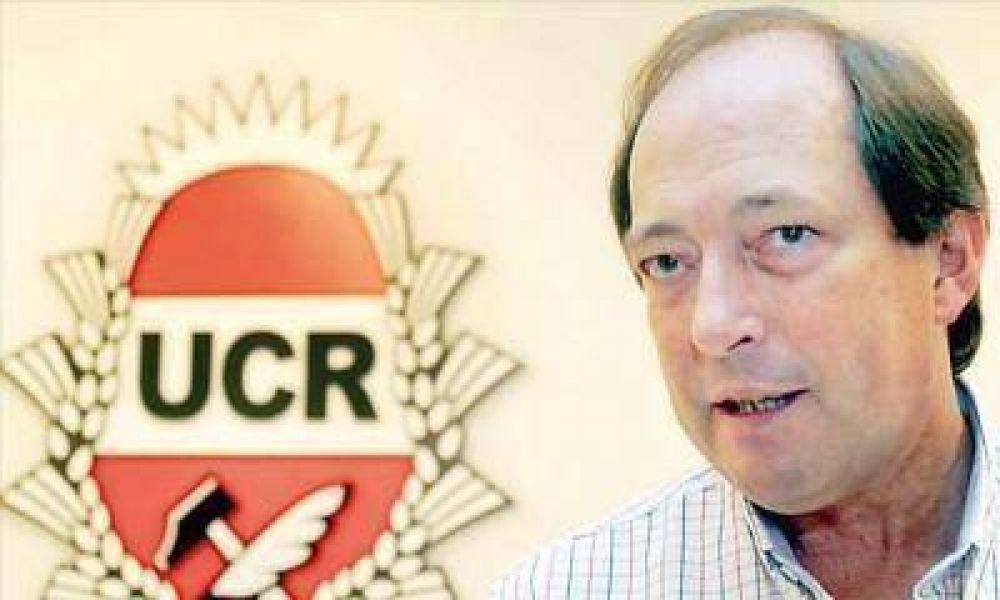 Sanz ningune� a Cobos: "Vamos a respaldar todos al candidato que elijamos"