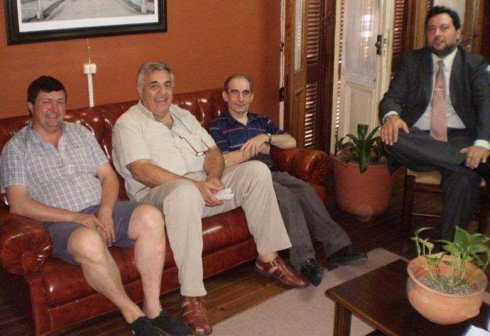 Buezas se reuni� con integrantes del Foro de Seguridad