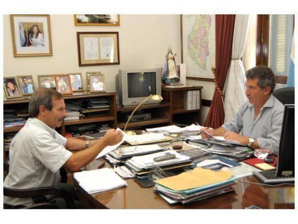 La Provincia pagar� sueldos desde el martes 