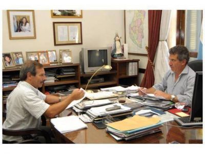 La Provincia pagar� sueldos desde el martes 