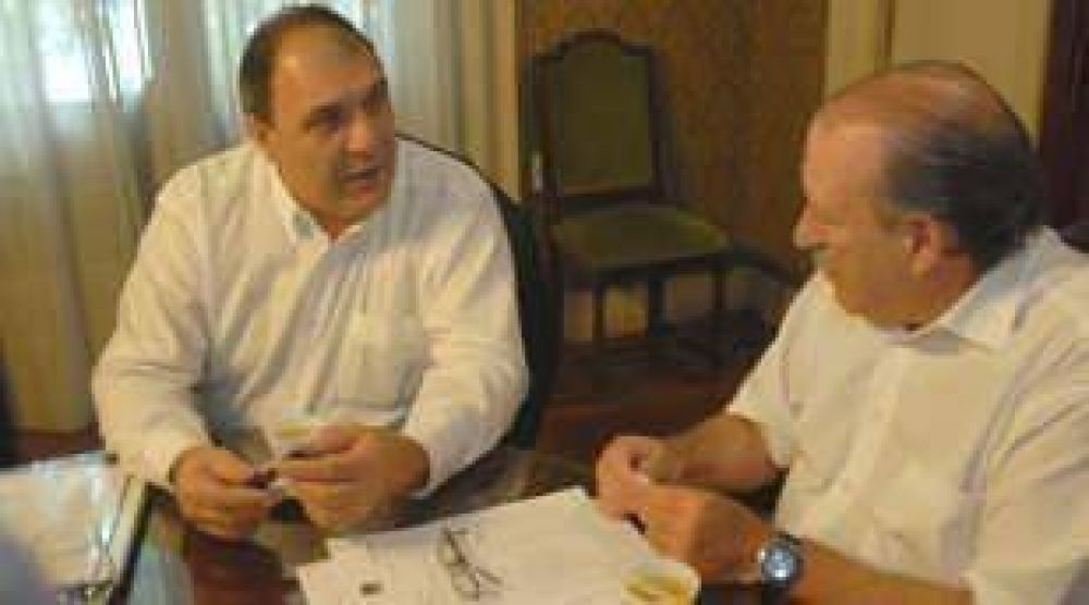Garantizan obras para la cobertura total de cloacas en San Fernando
