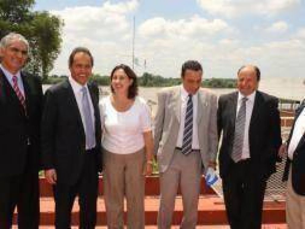 LA INTENDENTA GRACIELA ROSSO PARTICIP� DE UNA REUNI�N DE INTENDENTES EN Z�RATE