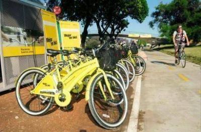 M�s de 150 personas por d�a usan gratis las bicicletas porte�as