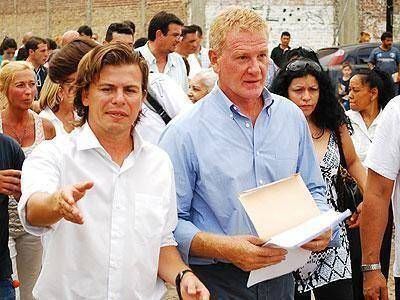De Narv�ez recorri� Cuartel IX