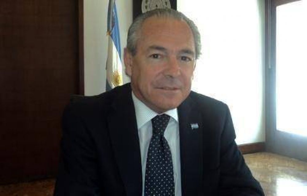 Barletta preside un encuentro con j�venes en Esperanza