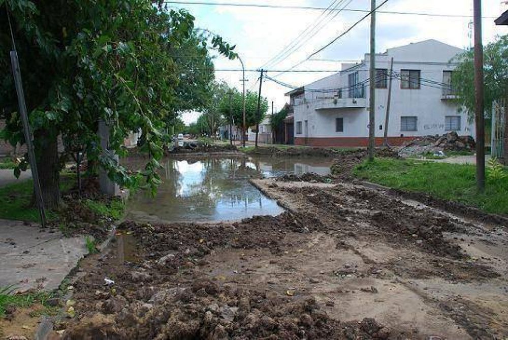 EL MUNICIPIO COMENZ� DIVERSAS OBRAS DE PAVIMENTACI�N